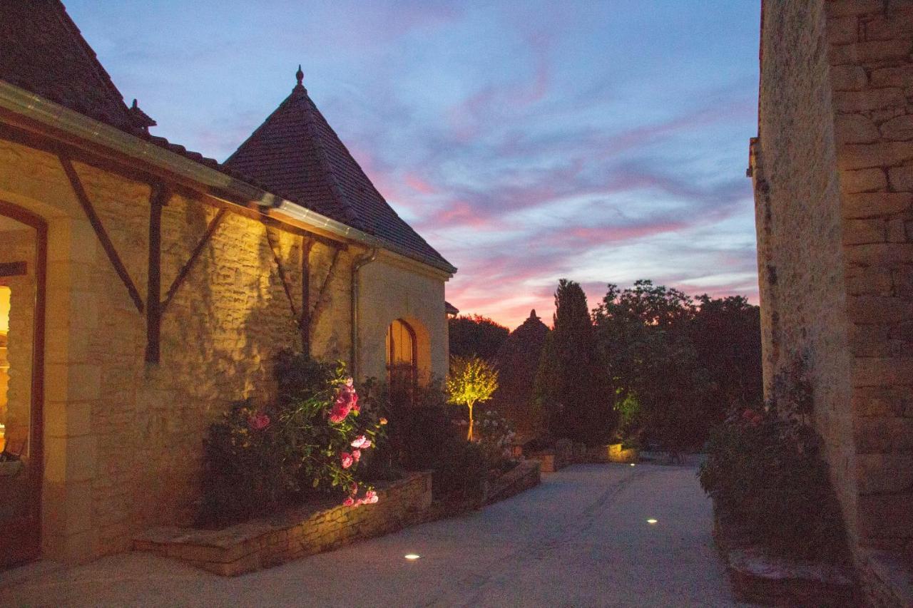 Aux Bories De Marquay, Chambres D'Hotes B&B Avec Piscine Et Spa Pres De Sarlat Exterior photo